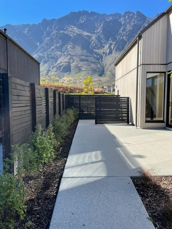 קווינסטאון Nestled Below The Remarkables מראה חיצוני תמונה