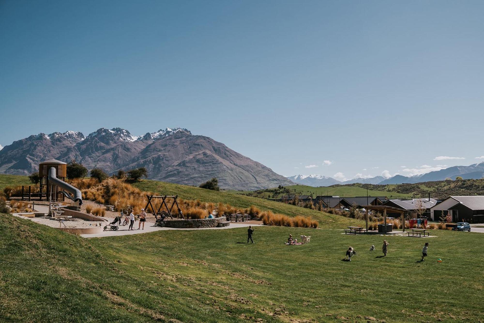 קווינסטאון Nestled Below The Remarkables מראה חיצוני תמונה